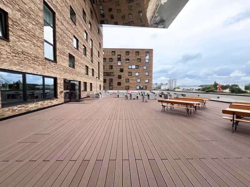 Hotel roof terrace with CLASSIC boards (manufacturer photo)