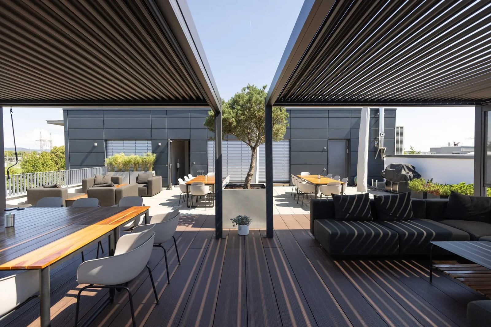 Furnished roof terrace with megawood WPC decking (reference photo)